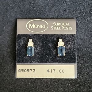 Monet vintage earrings